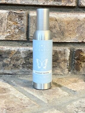 Scentsy Frosted Vanilla Room Spray